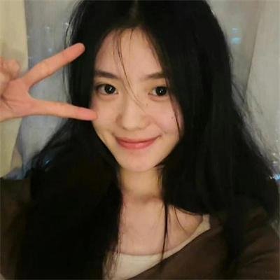 男人与婴儿